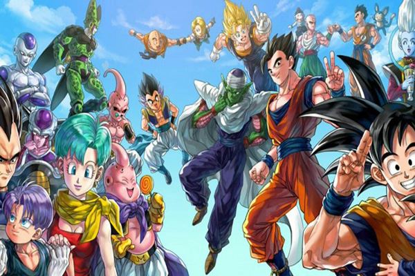 Goku, Krilin, Piccolo, Bulma et tous les autres posent tous ensemble pour une photo de famille