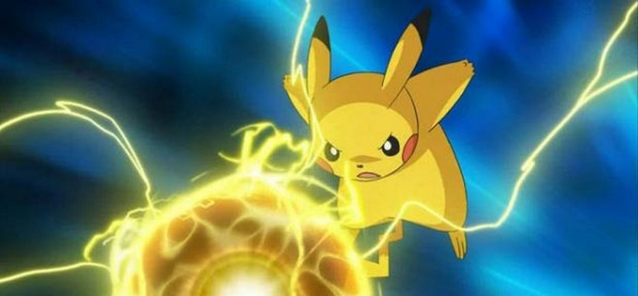 Pikachu level 100 qui lance une attaque 